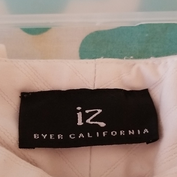 IZ Byer California White pinstripe Capri - Picture 3 of 5